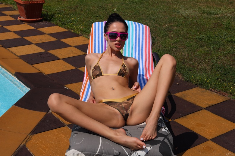 Alyssa Bounty at pool