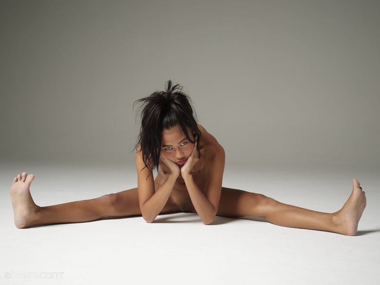 Flirty Filipina Hiromi