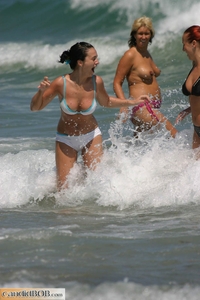 Candid pictures on beach #4