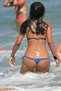 Candid pictures on beach #4
