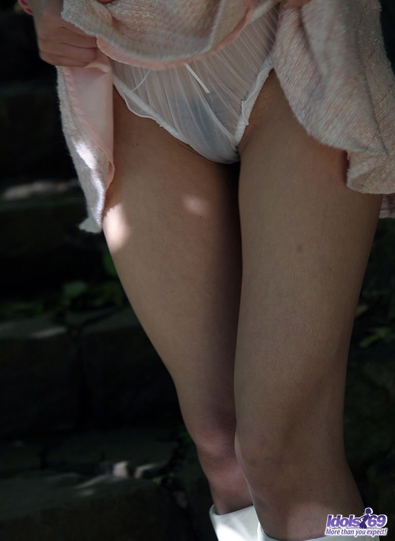 Nana shyly shows off her body