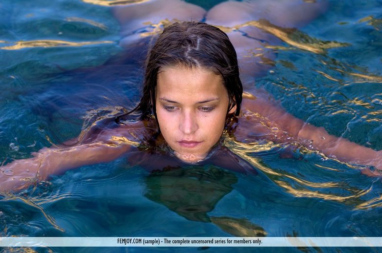 Simona - Clear Water
