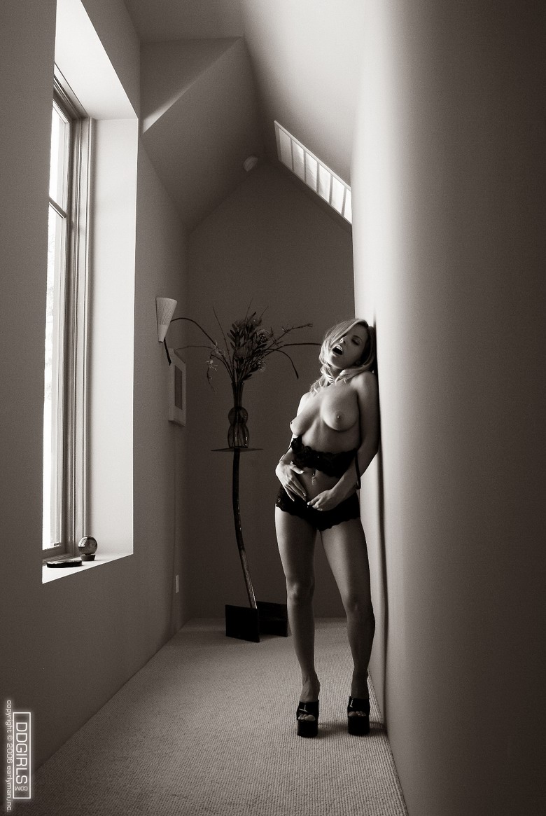 Alyssa Lovelace B&W Nudes