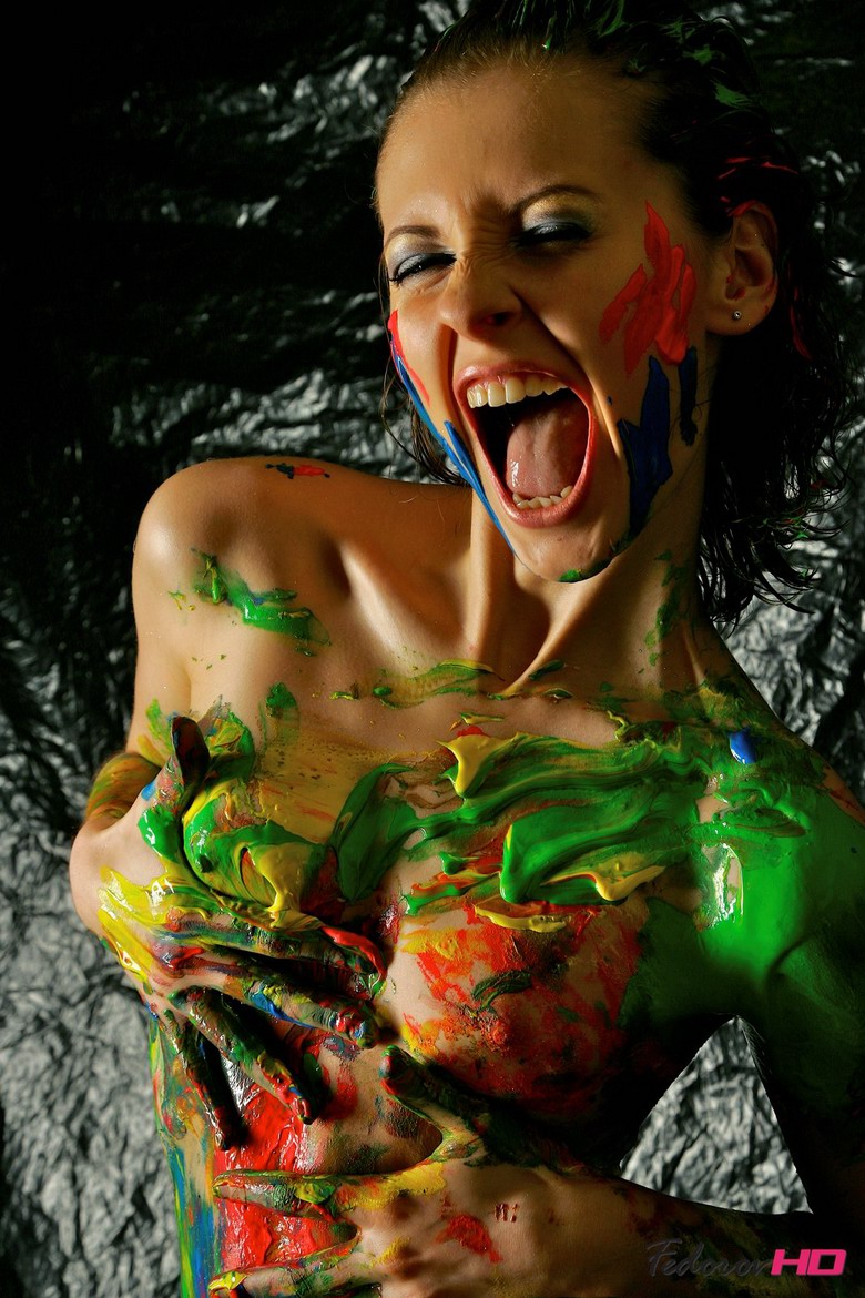 Liala - Paint Game