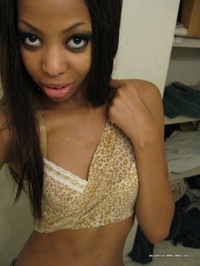 Ebony hottie camwhoring