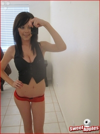 Paige - Mirror Photos