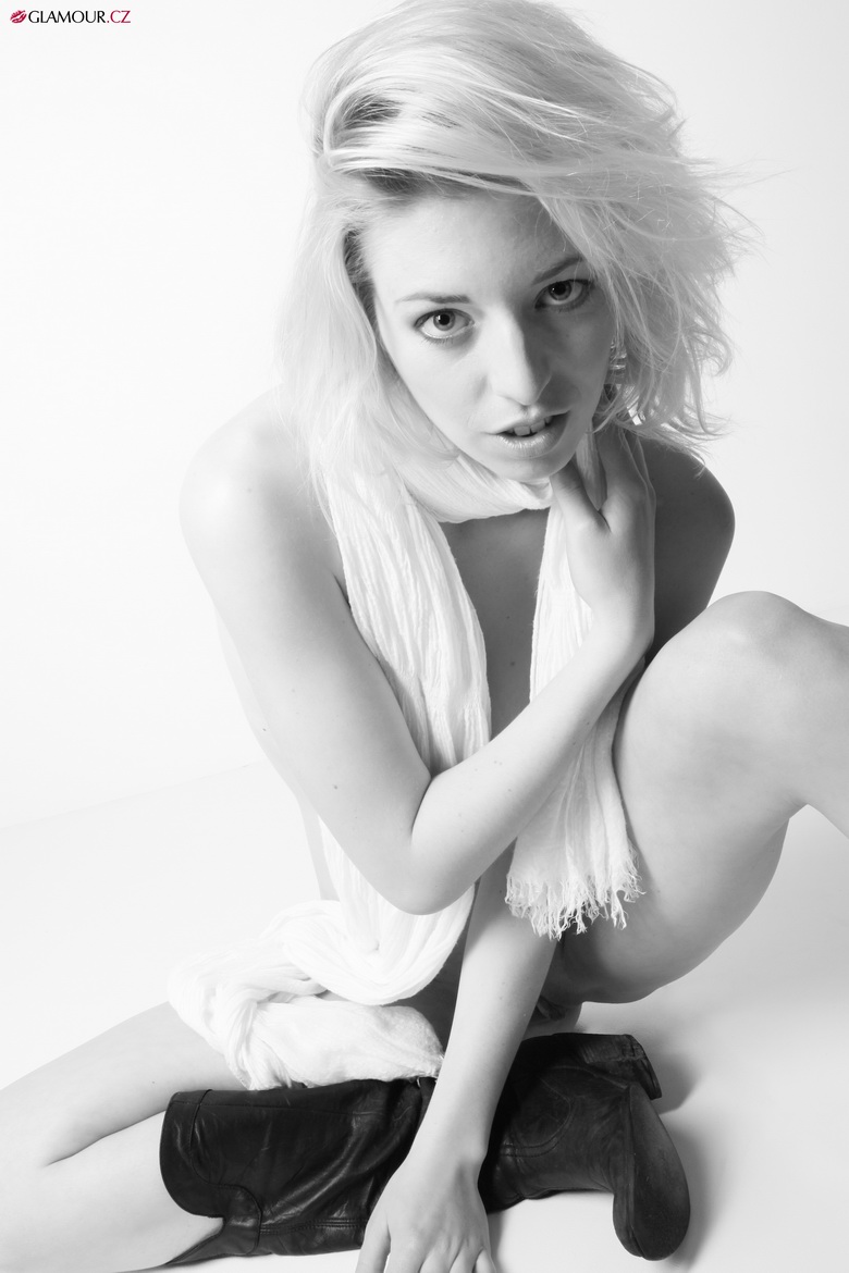 Aneta in the studio