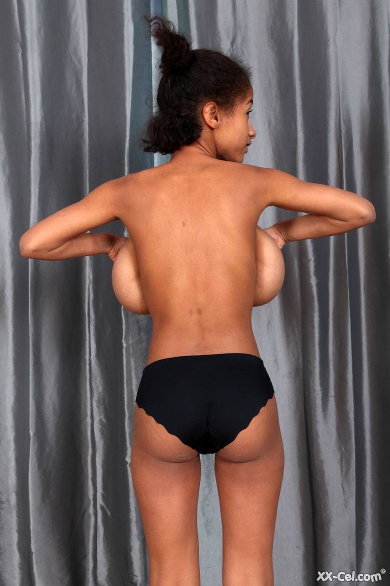Addisson Rubber Bands Boobs