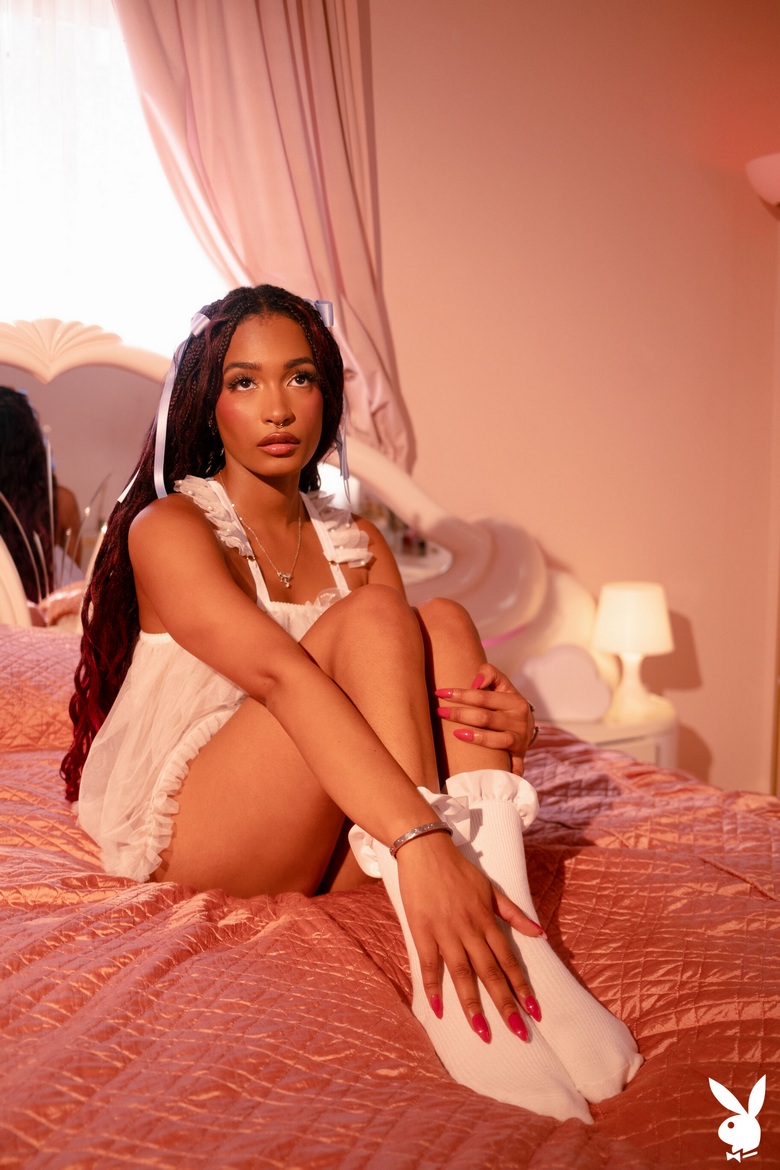 Addis Fouche in Pink