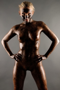 Vanessa - Black Oil Body